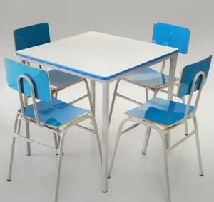 Mesa Quadrada Infantil Colorido